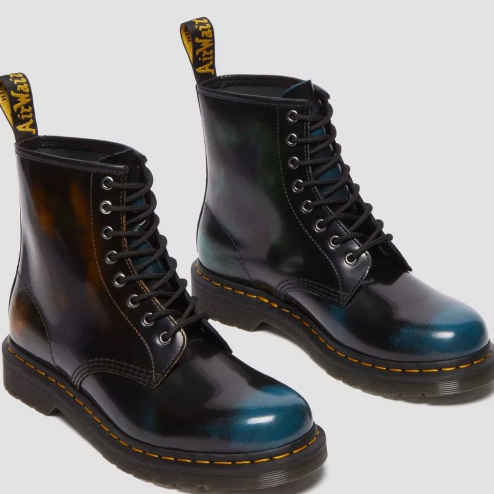 Dr. Marten 1460 Brush Off